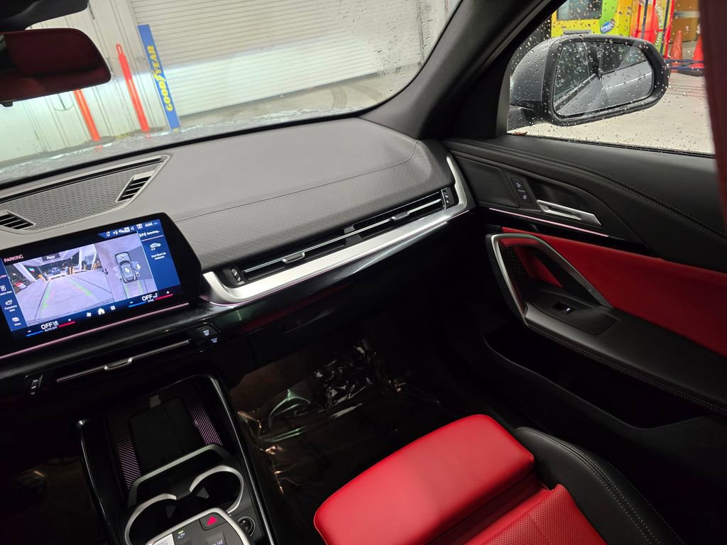 Used 2025 BMW X2 xDrive28i image 36