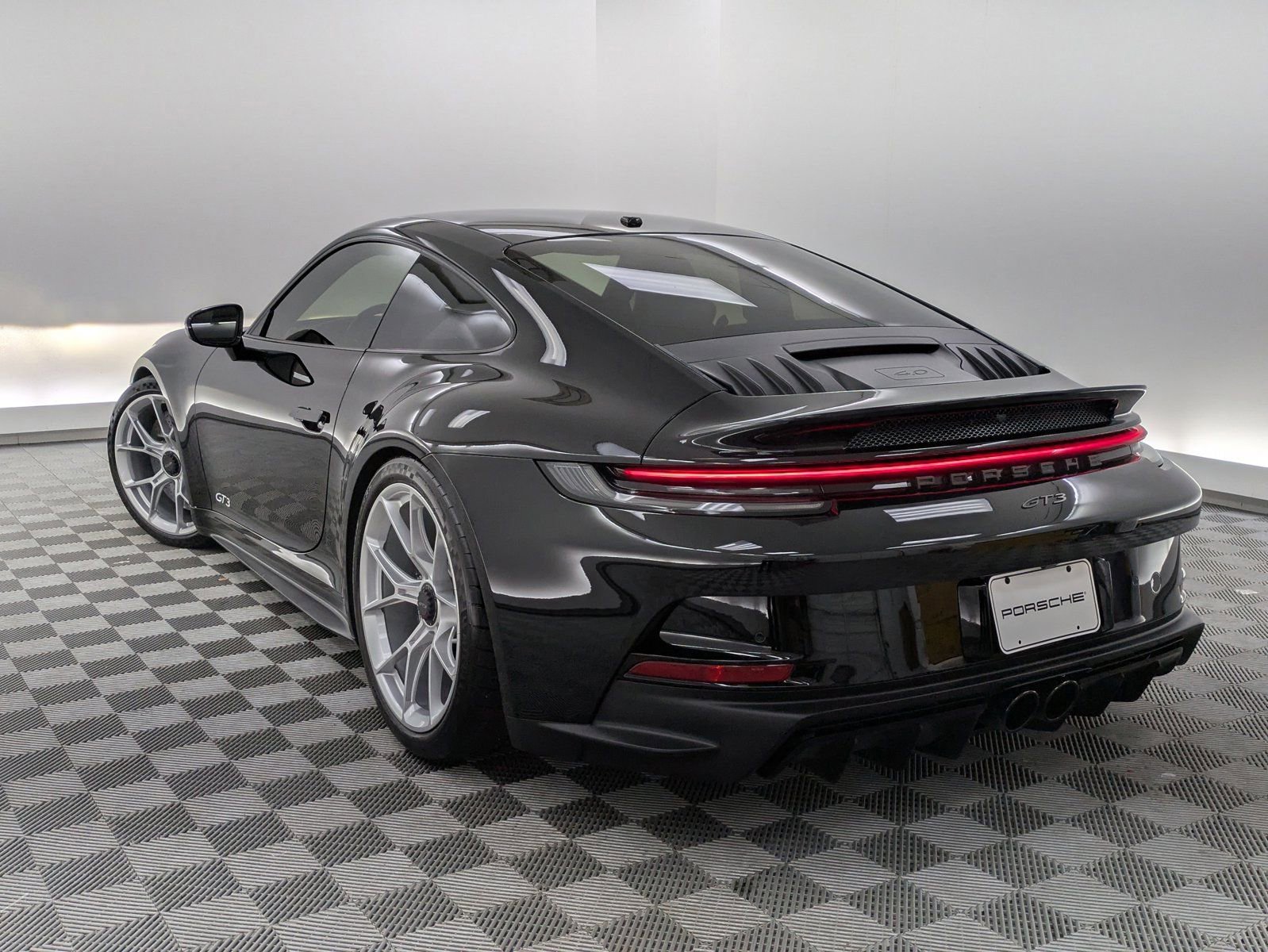 Certified 2022 Porsche 911 GT3 image 3
