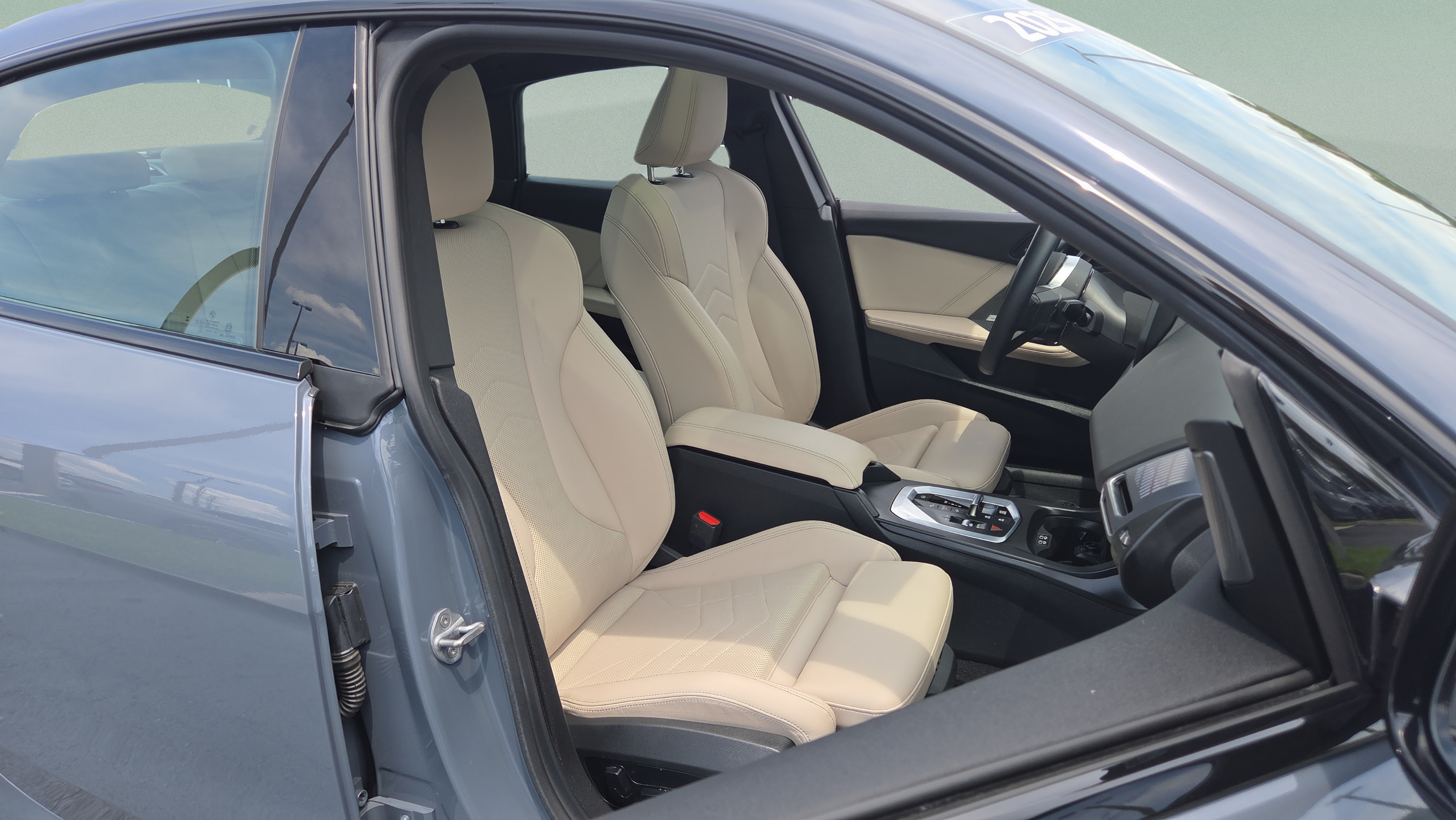 Certified 2025 BMW 228i xDrive w/ Premium Package AWD/4WD image 17