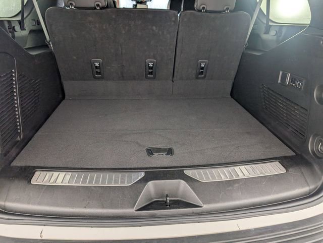 Certified 2023 Chevrolet Suburban Premier image 31