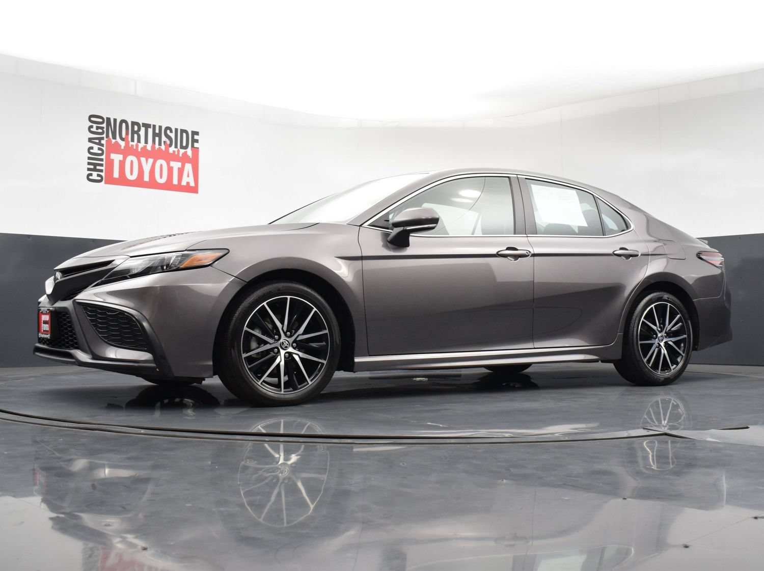 Used 2023 Toyota Camry SE AWD/4WD image 24