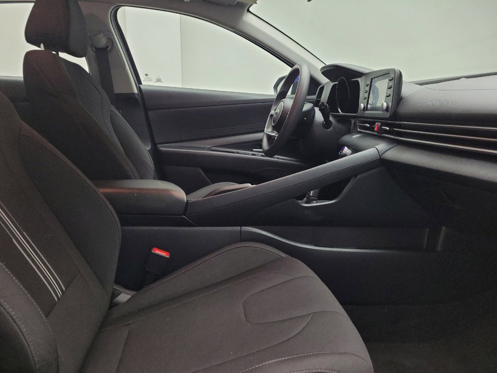 Used 2022 Hyundai Elantra SEL w/ Cargo Package image 21