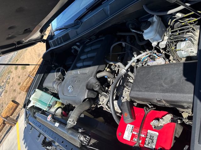 Used 2018 Toyota Tundra Platinum image 27