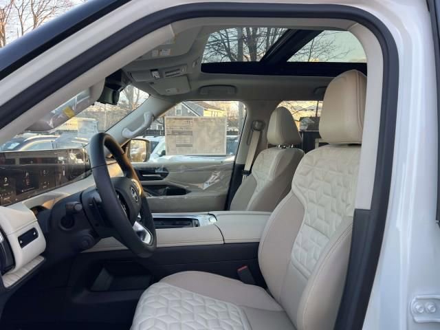 New 2026 Nissan Armada Platinum image 11