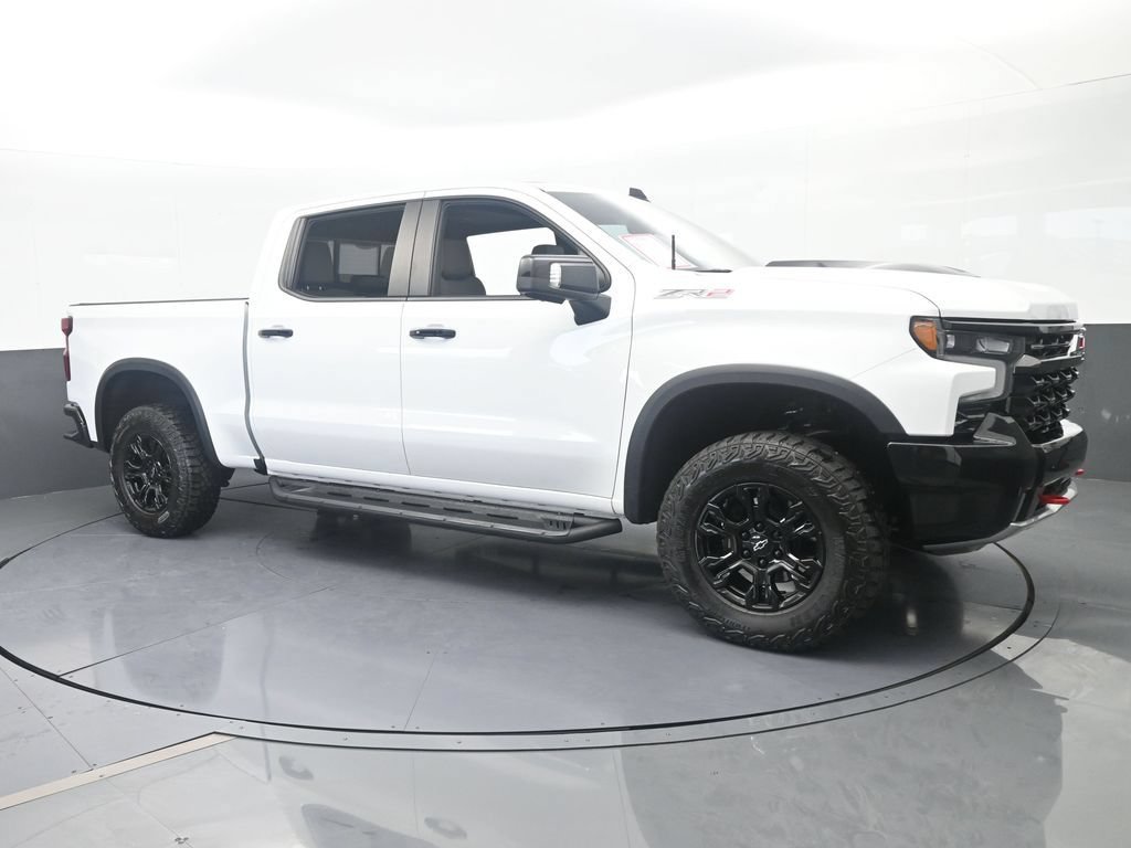 Used 2024 Chevrolet Silverado 1500 ZR2 w/ Technology Package AWD/4WD image 8