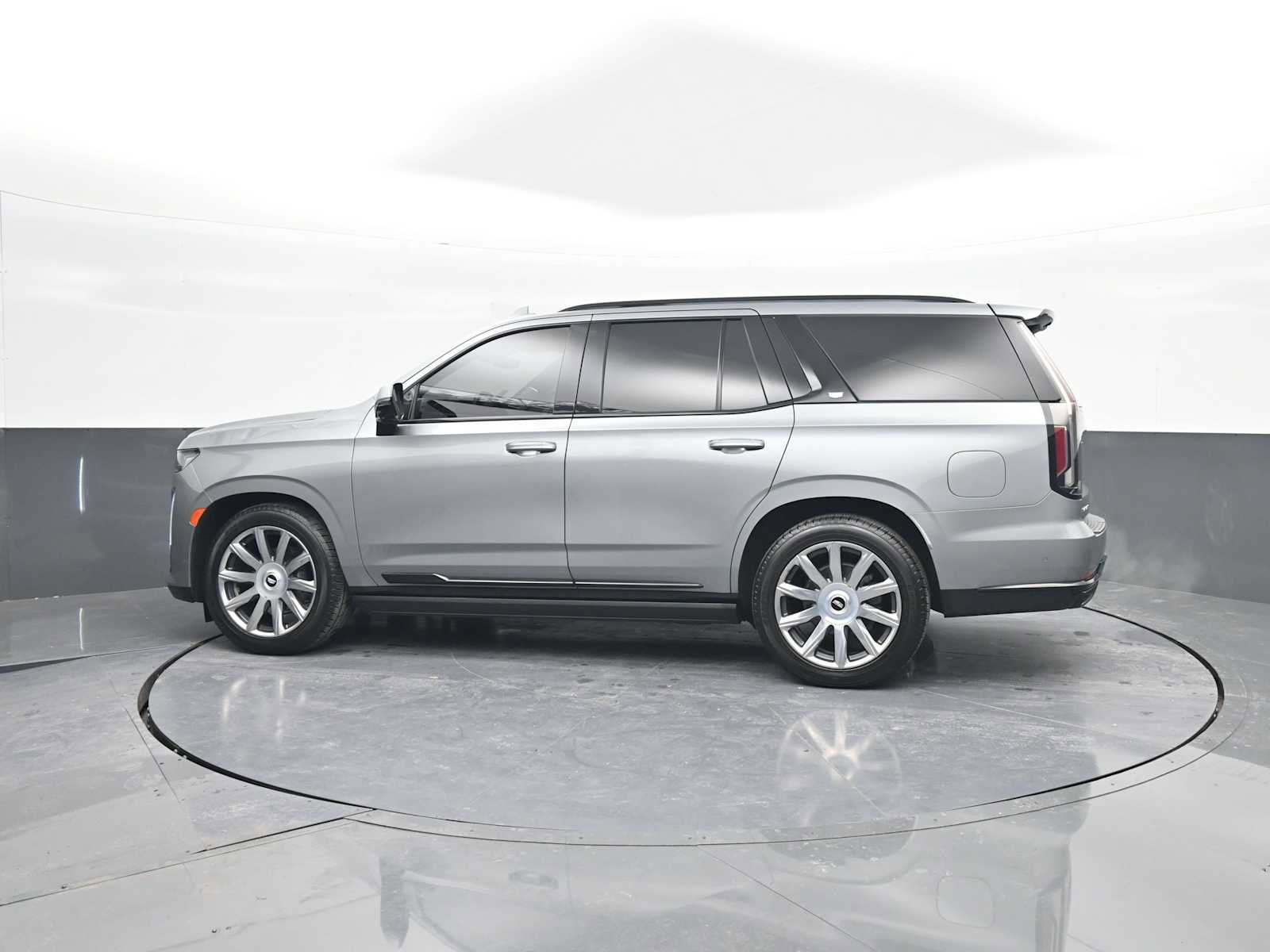 Used 2023 Cadillac Escalade Sport Platinum image 5