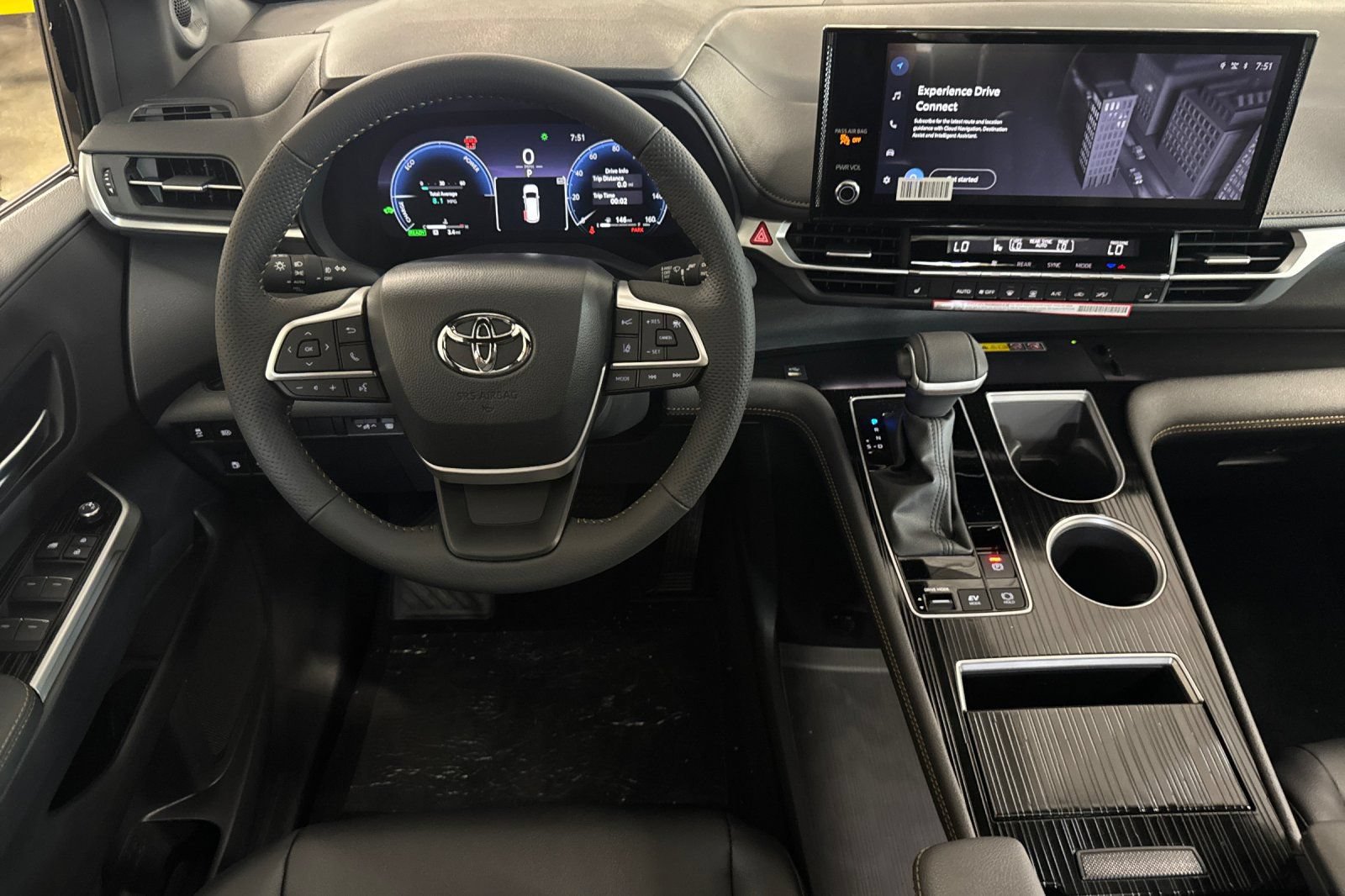 New 2026 Toyota Sienna XLE Woodland Edition AWD/4WD image 16