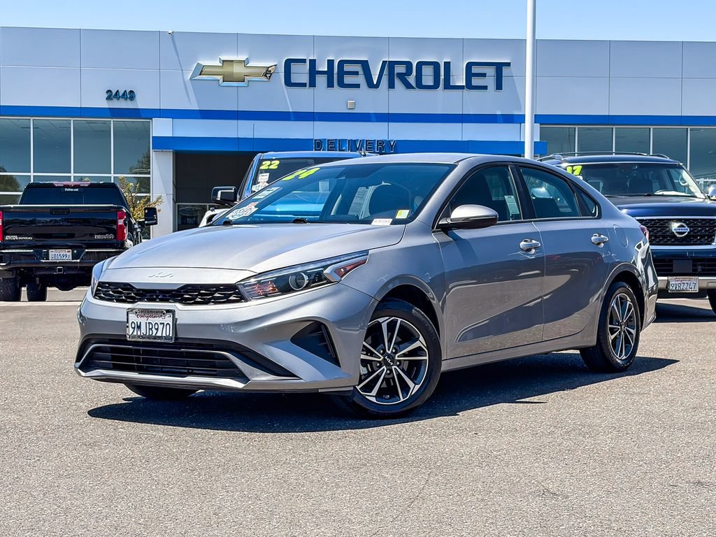 Used 2024 Kia Forte LXS w/ LXS Technology Package FWD image 1