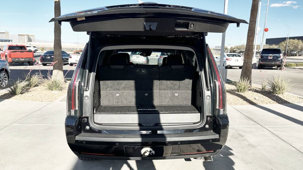 Used 2015 Cadillac Escalade Premium AWD/4WD image 8