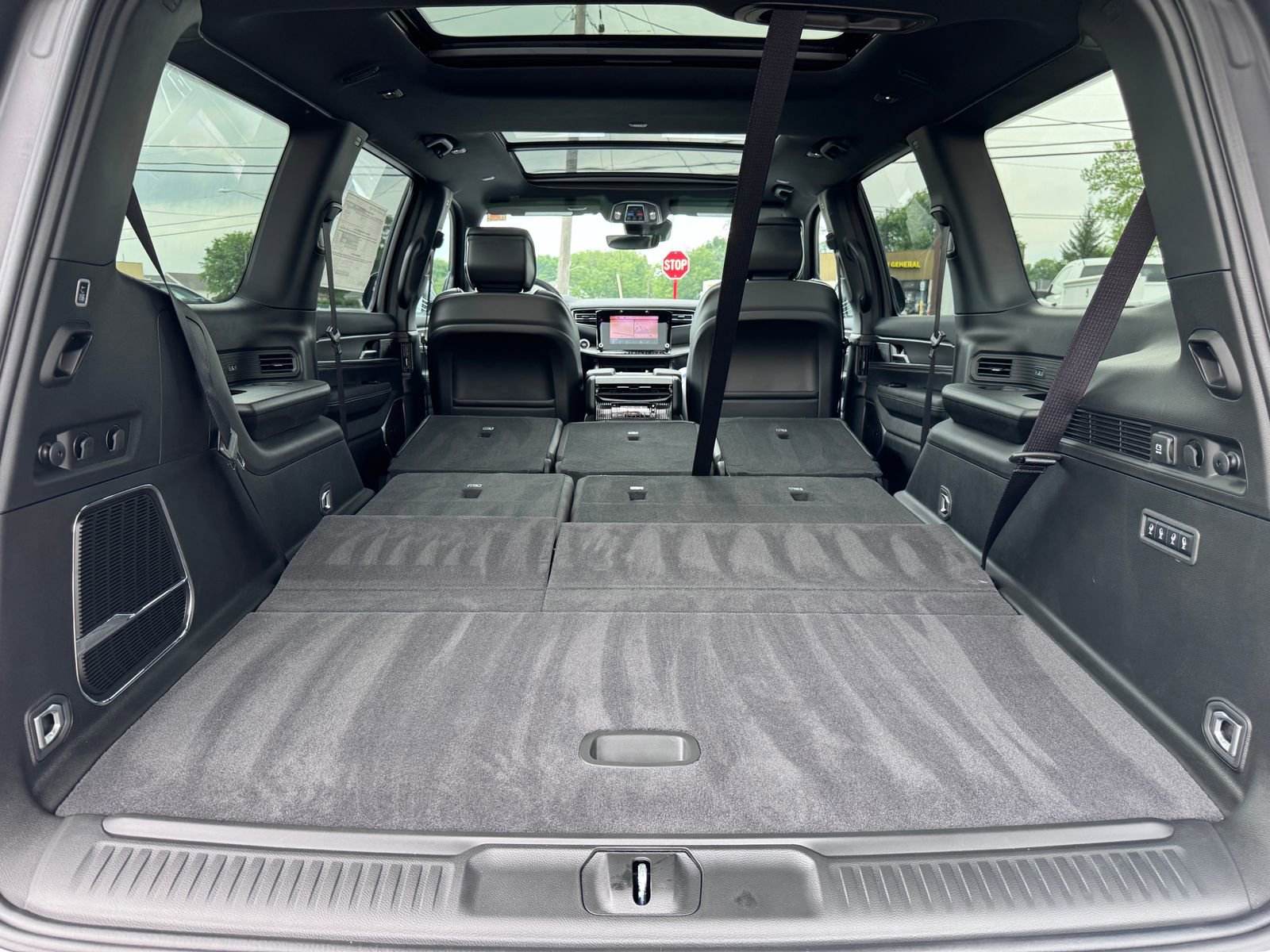 New 2025 Jeep Wagoneer Series II image 32