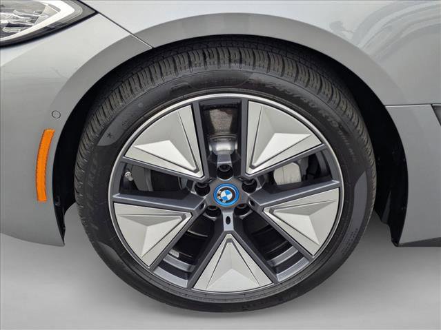 Used 2023 BMW i4 eDrive35 image 25