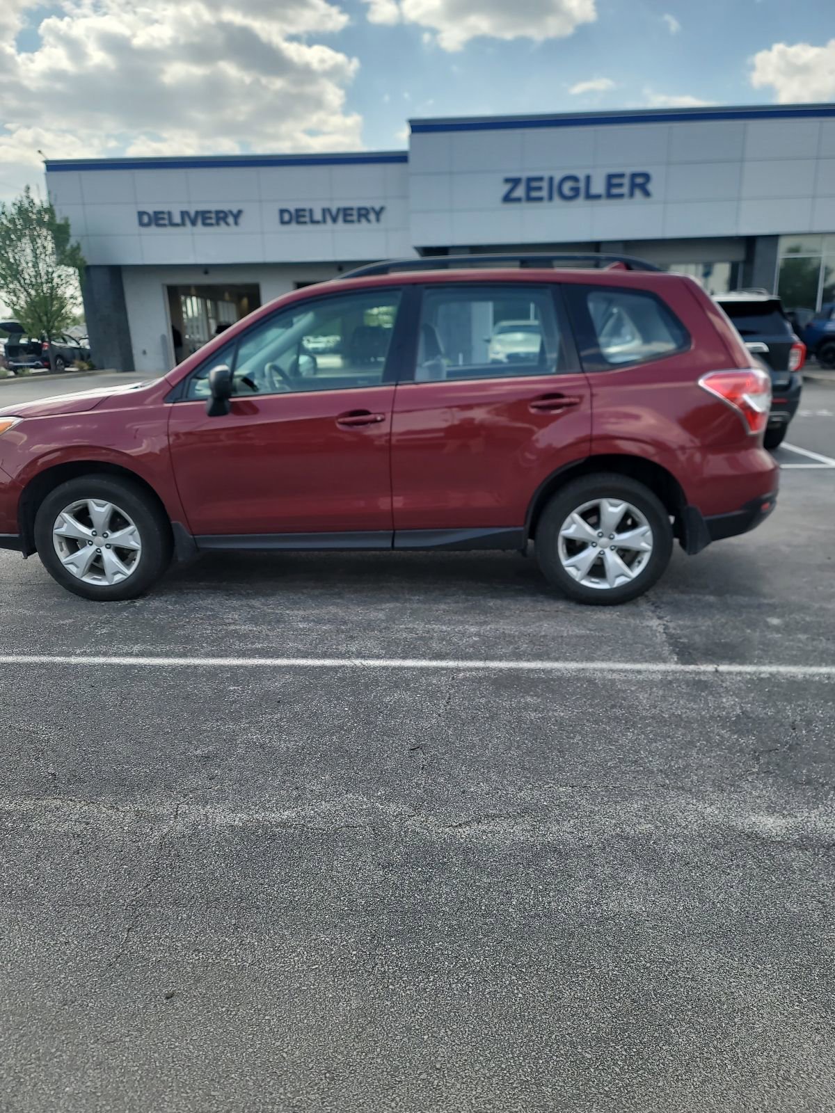 Used 2016 Subaru Forester 2.5i w/ Alloy Wheel Package AWD/4WD image 3