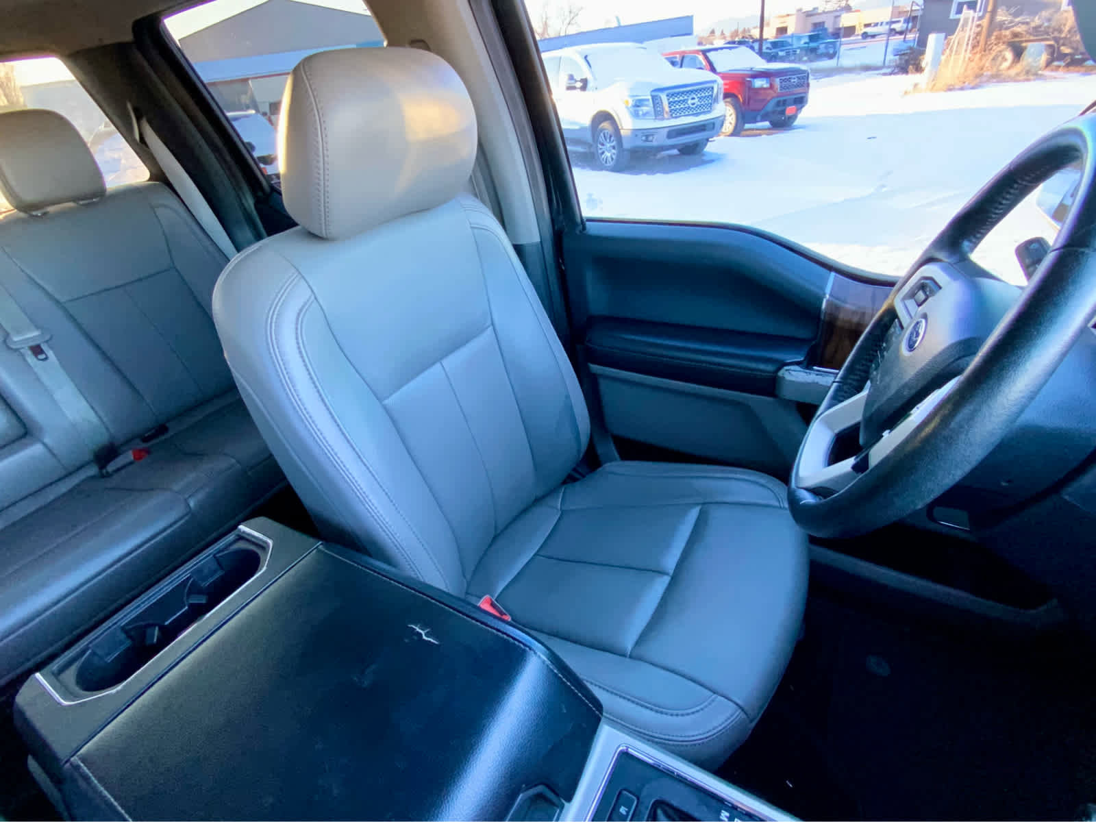 Used 2019 Ford F150 Lariat w/ Equipment Group 502A Luxury image 27