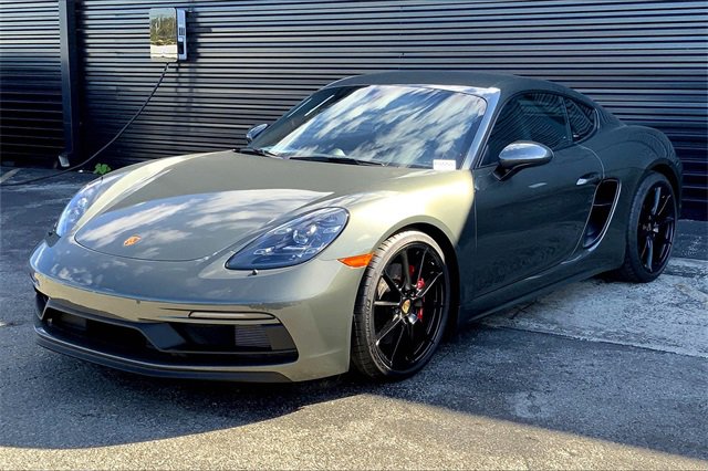 New 2025 Porsche 718 Cayman GT4
