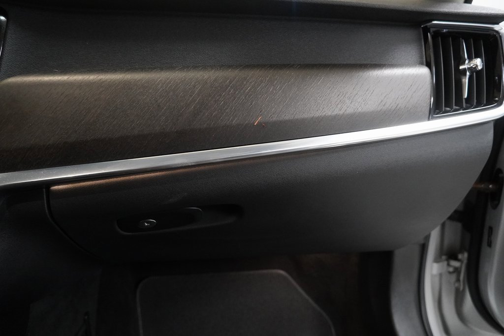 Used 2018 Volvo V90 T5 Cross Country w/ Convenience Package image 36