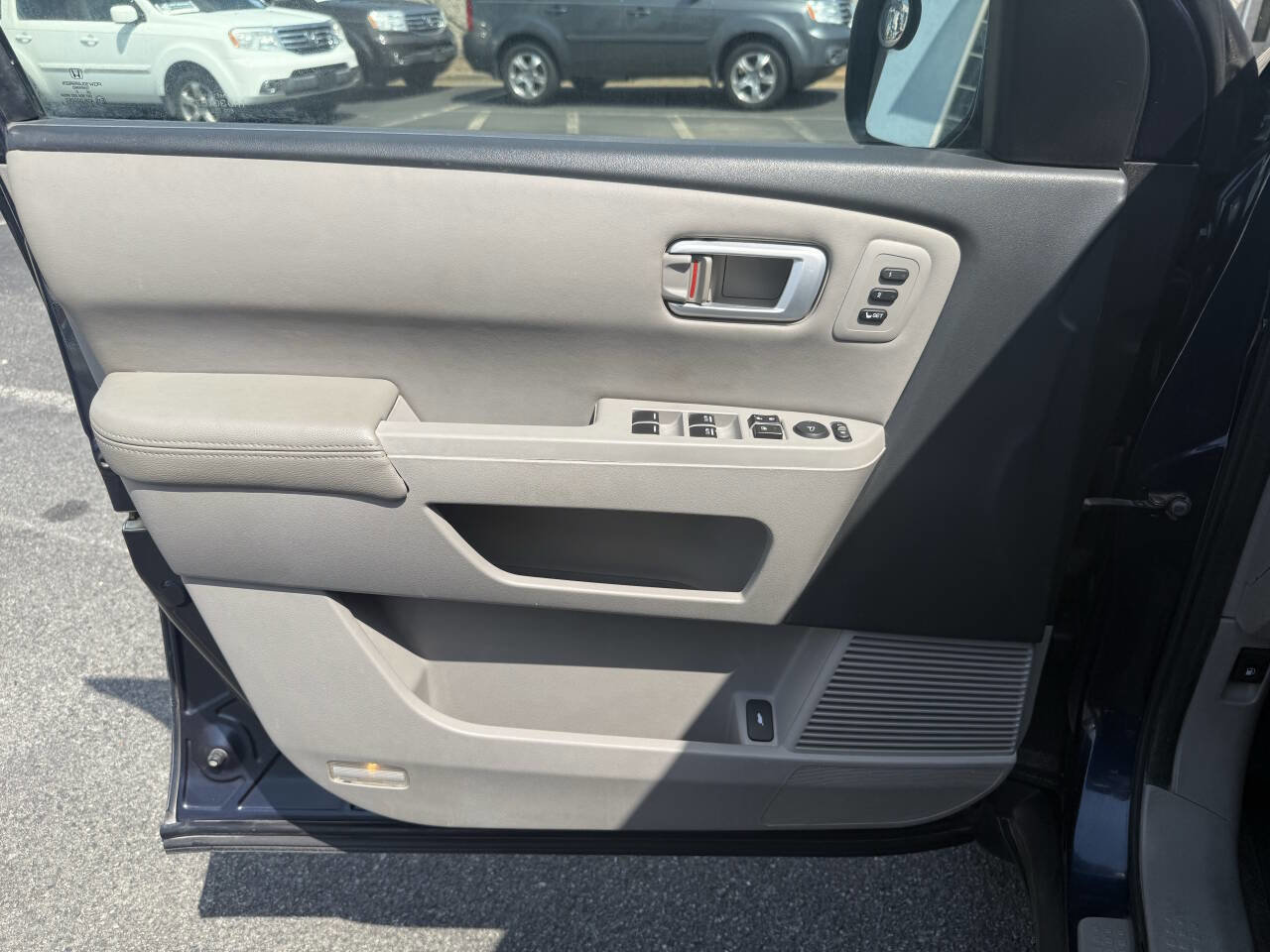 Used 2012 Honda Pilot Touring image 9