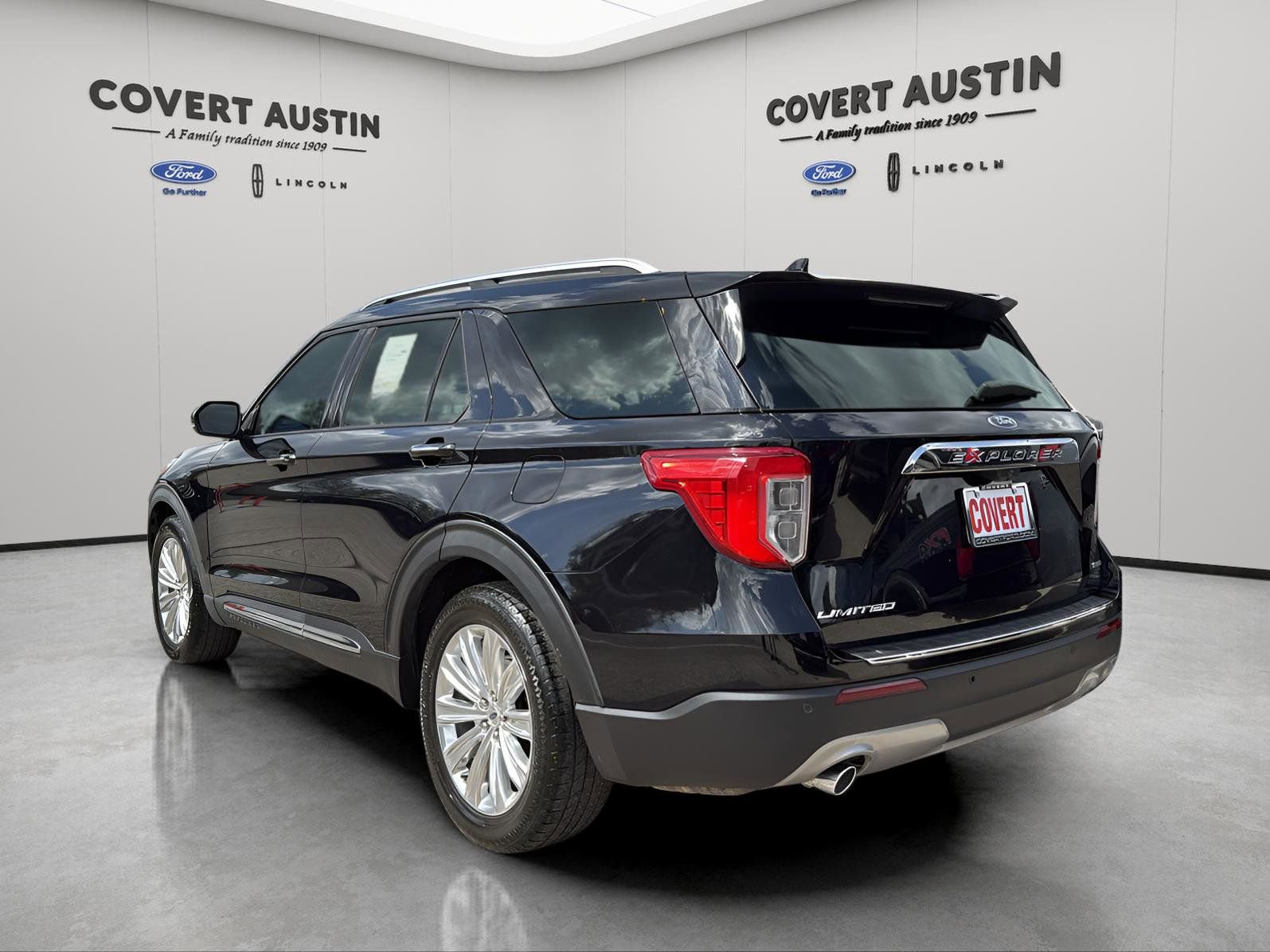 Used 2020 Ford Explorer Limited image 3