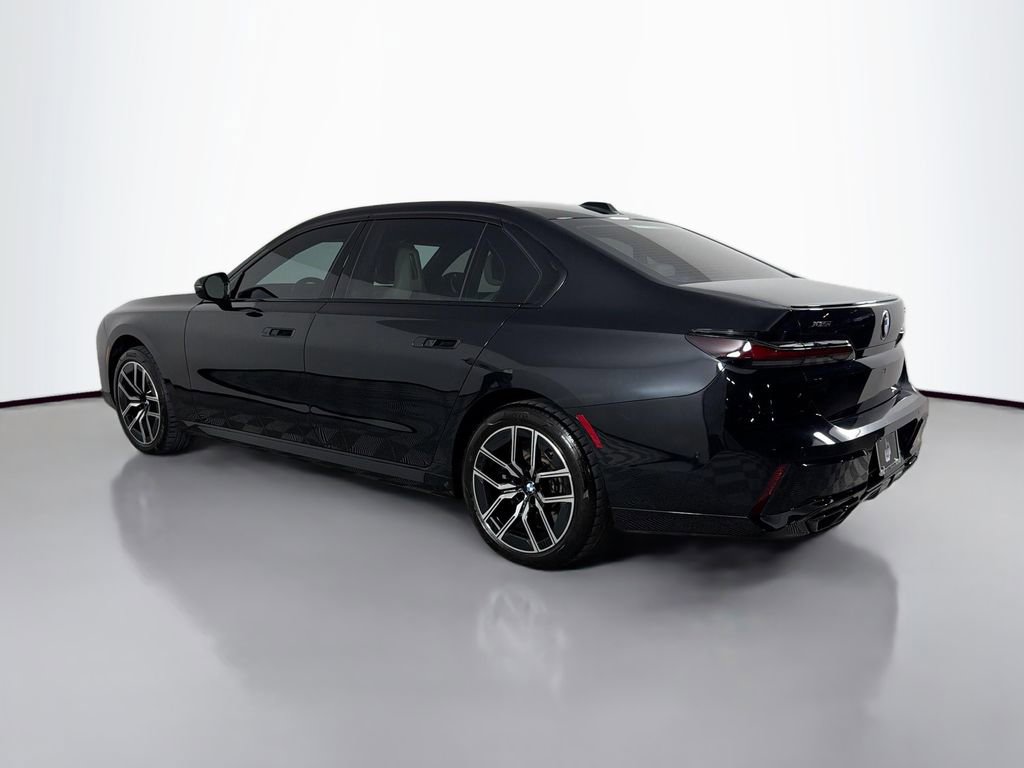 Used 2023 BMW 760i xDrive w/ Executive Package AWD/4WD image 7