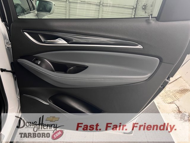 Used 2020 Buick Enclave Essence image 39