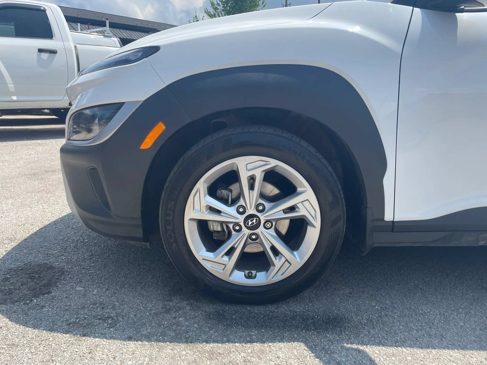 Used 2022 Hyundai Kona SEL FWD image 30