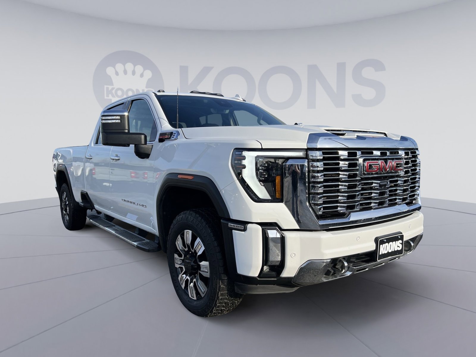 Used 2024 GMC Sierra 3500 Denali w/ Denali Reserve Package image 10
