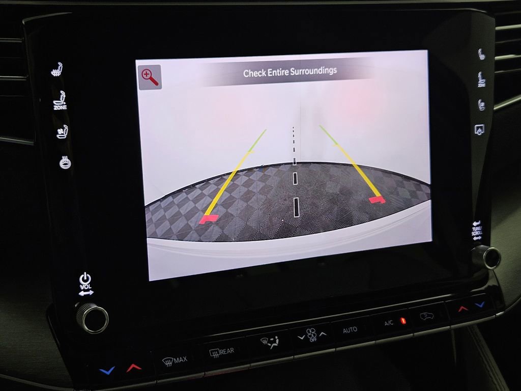 Used 2025 Jeep Wagoneer 2WD image 13
