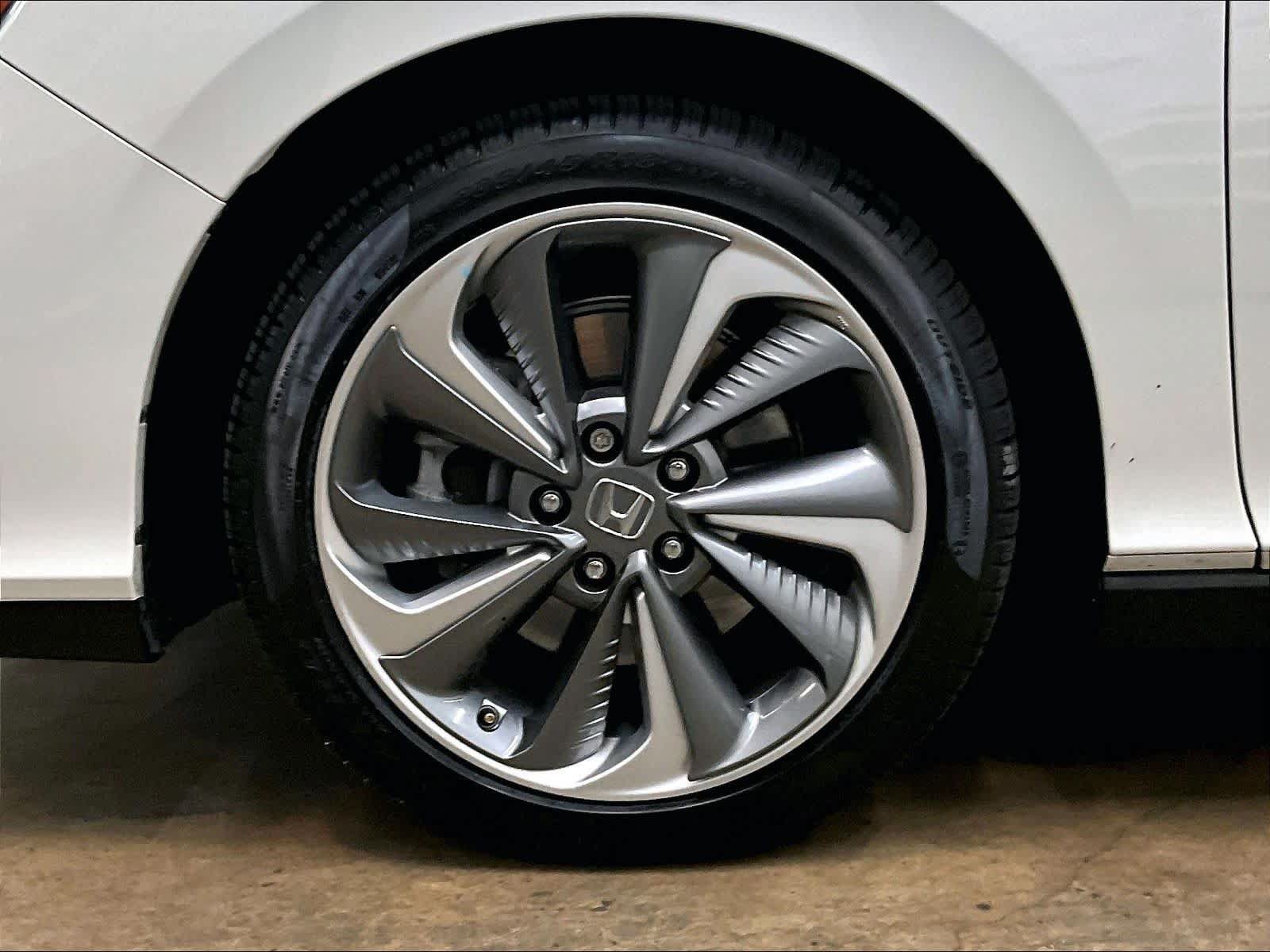 Used 2018 Honda Clarity Plug-In Hybrid image 11
