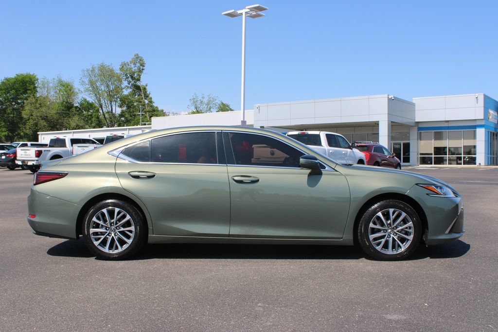 Used 2023 Lexus ES 350 w/ Accessory Package (Z1) FWD image 11
