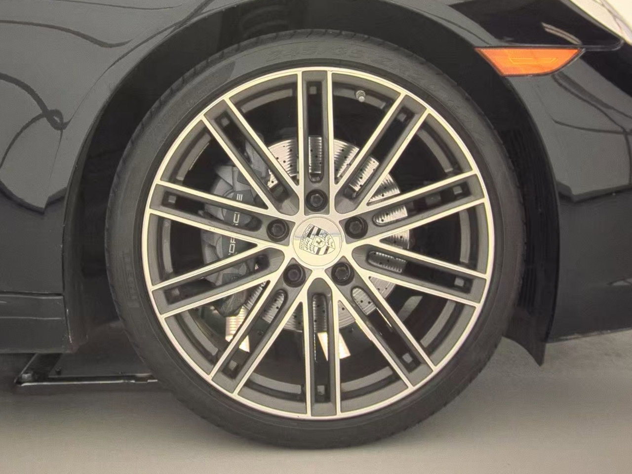 Used 2019 Porsche 911 Carrera image 7