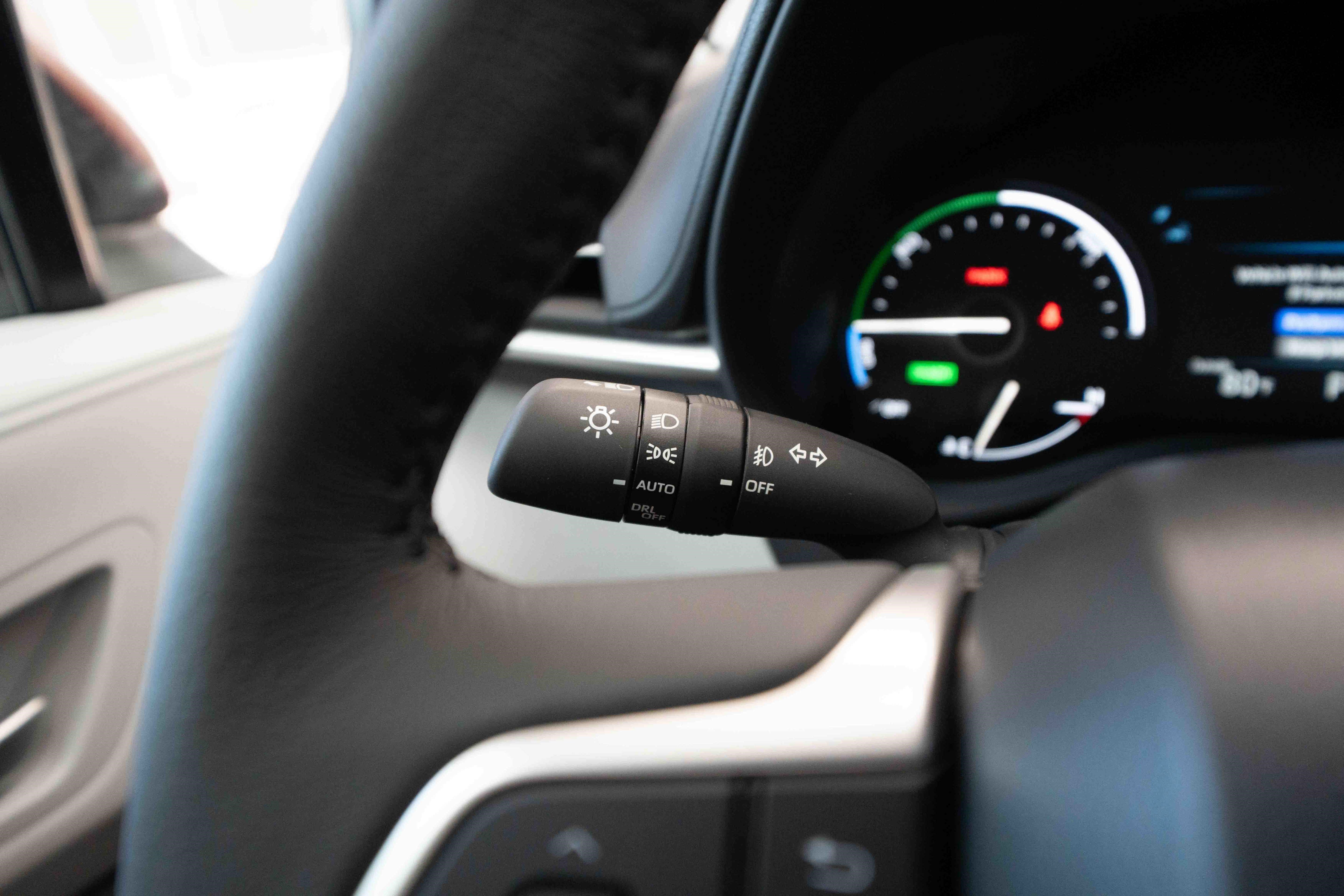 New 2026 Toyota Sienna XLE AWD/4WD image 13