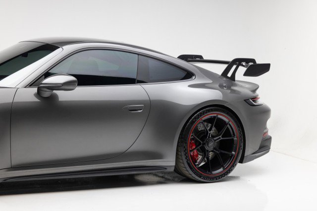Used 2022 Porsche 911 GT3 image 31