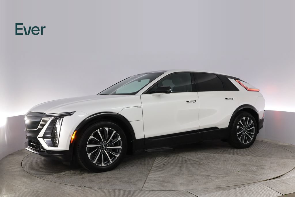 Used 2024 Cadillac Lyriq Sport AWD/4WD image 18