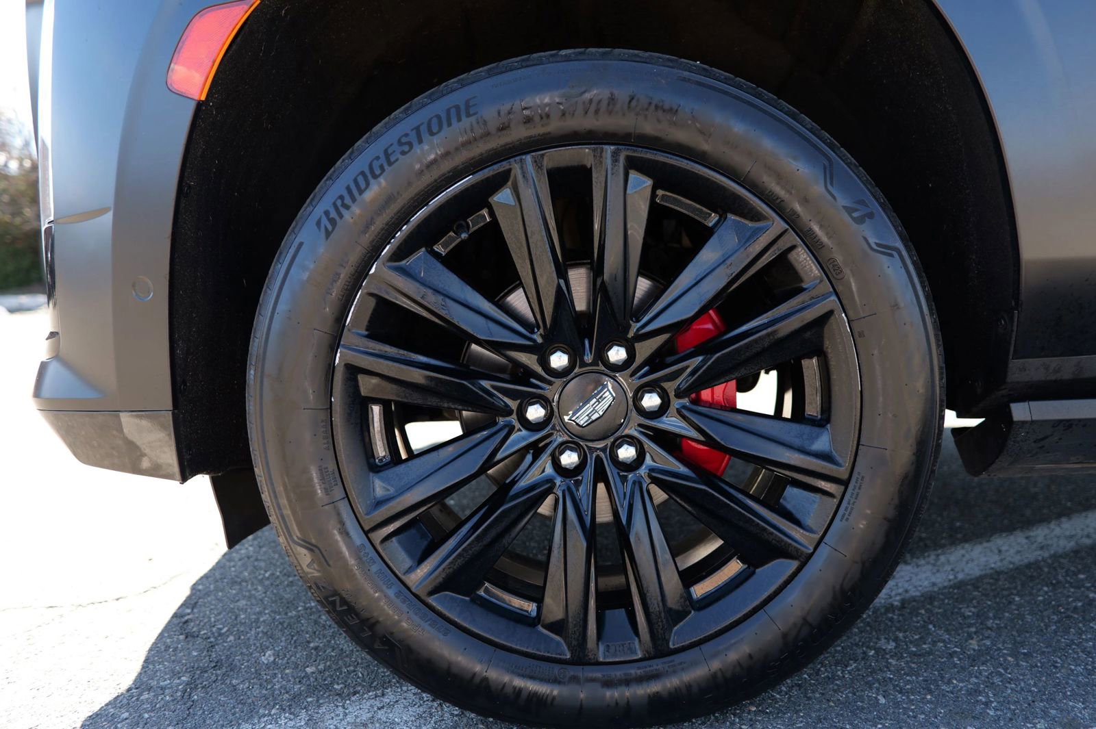 Used 2022 Cadillac Escalade ESV Sport Platinum image 16