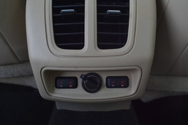 Used 2018 Ford Taurus Limited FWD image 41