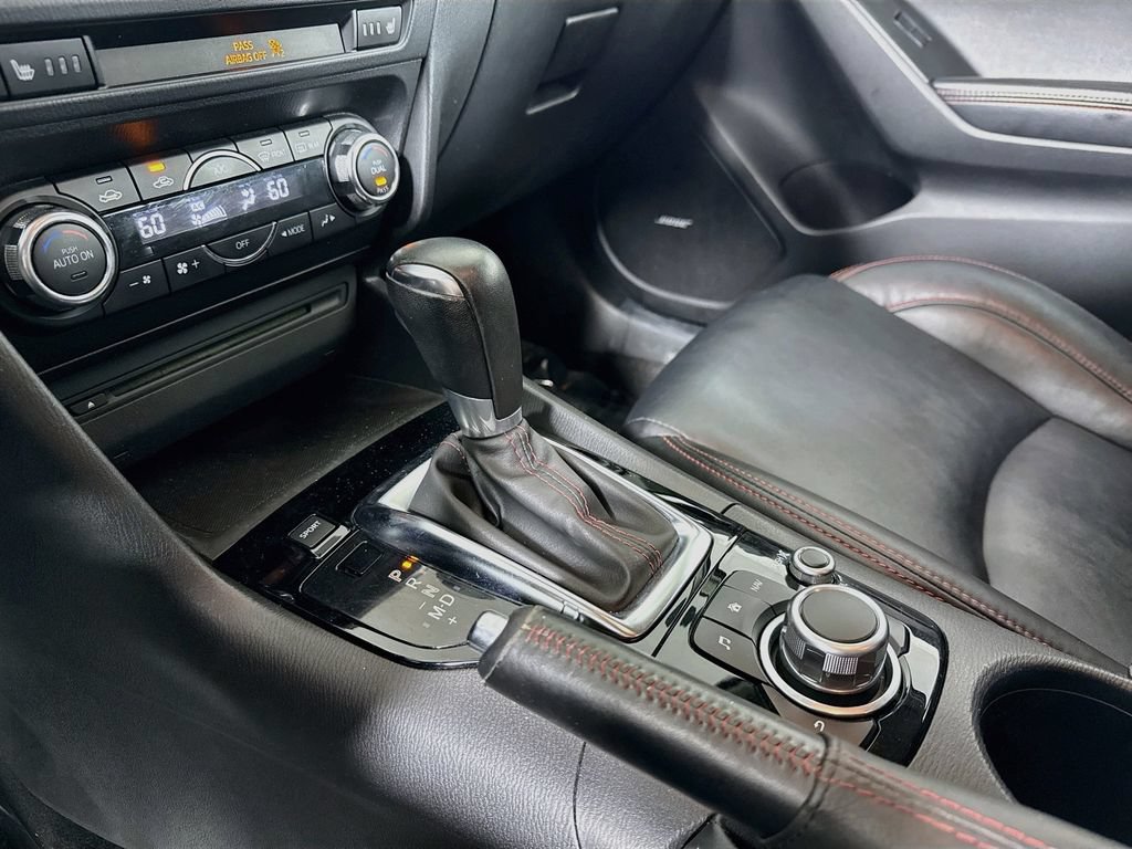 Used 2014 MAZDA MAZDA3 s Touring FWD image 19