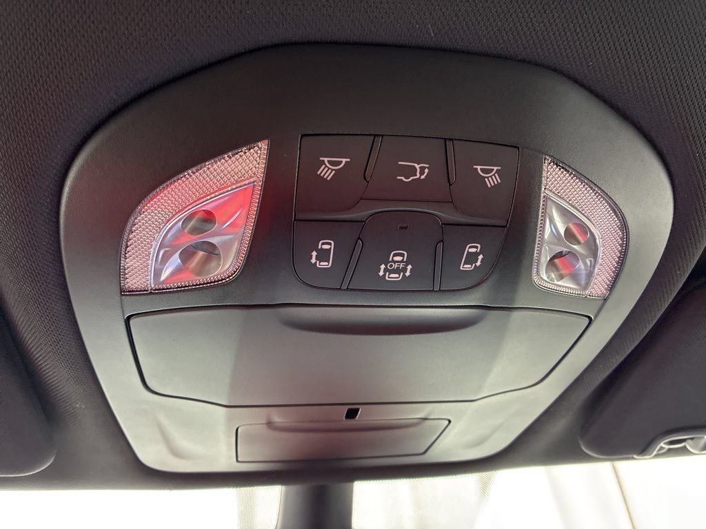 New 2026 Chrysler Pacifica Select w/ S Appearance Package AWD/4WD image 22