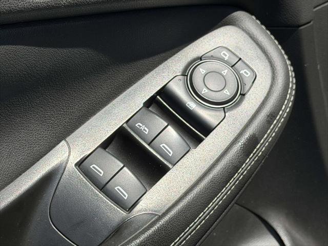 Used 2023 Buick Encore GX Preferred w/ Cold Weather Comfort Package FWD image 19