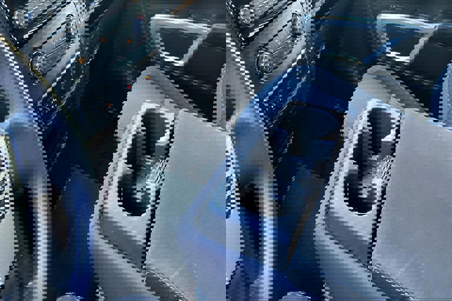 Used 2022 Nissan Titan SV image 15