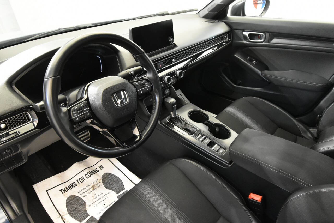 Used 2025 Honda Civic Sport image 12