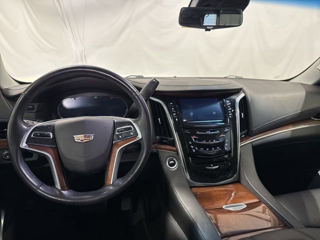 Used 2018 Cadillac Escalade Luxury RWD image 20
