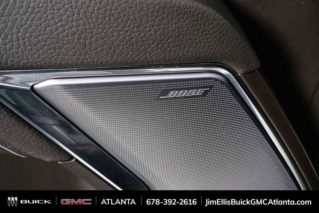 Used 2025 GMC Sierra 1500 Denali w/ Technology Package AWD/4WD image 7