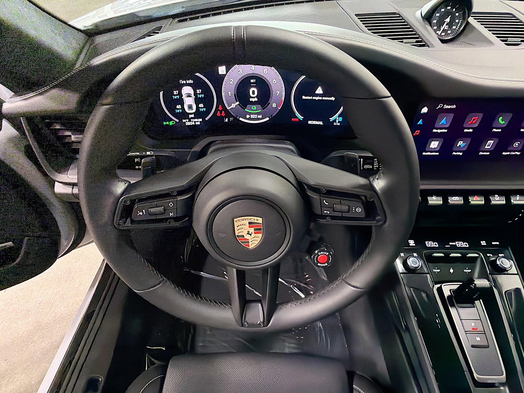 Certified 2025 Porsche 911 Carrera 4 GTS AWD/4WD image 36