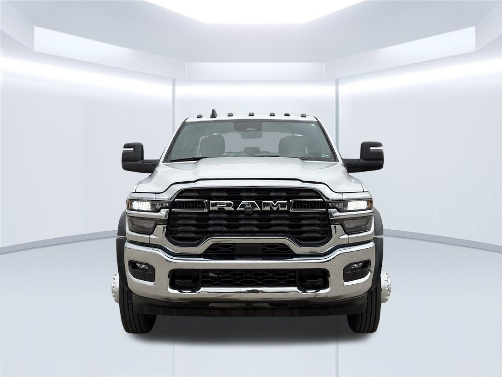 Used 2025 RAM 5500 Tradesman AWD/4WD image 35