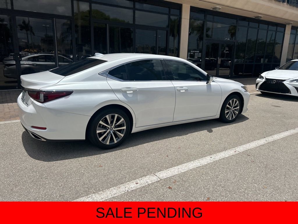 Certified 2021 Lexus ES 350 w/ Premium Package FWD image 3