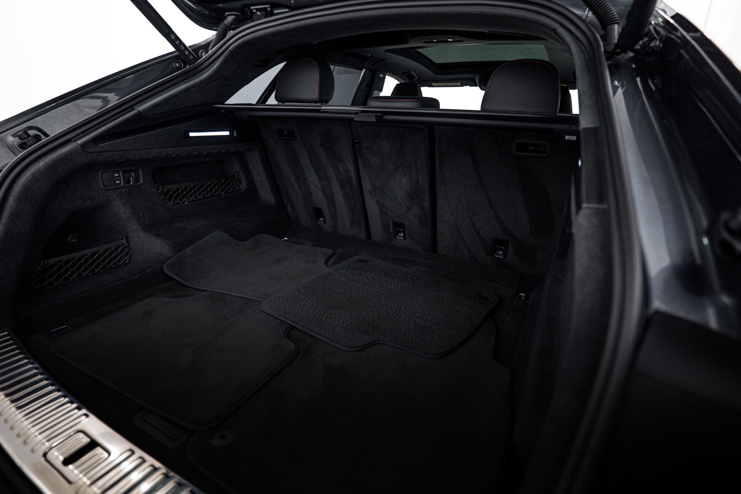 Used 2025 Audi RS Q8 performance image 28
