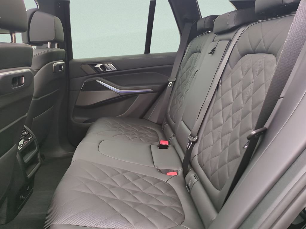 New 2026 BMW X5 sDrive40i w/ M Sport Package image 13