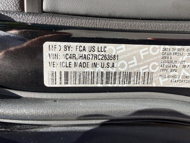 Used 2024 Jeep Grand Cherokee Altitude AWD/4WD image 31