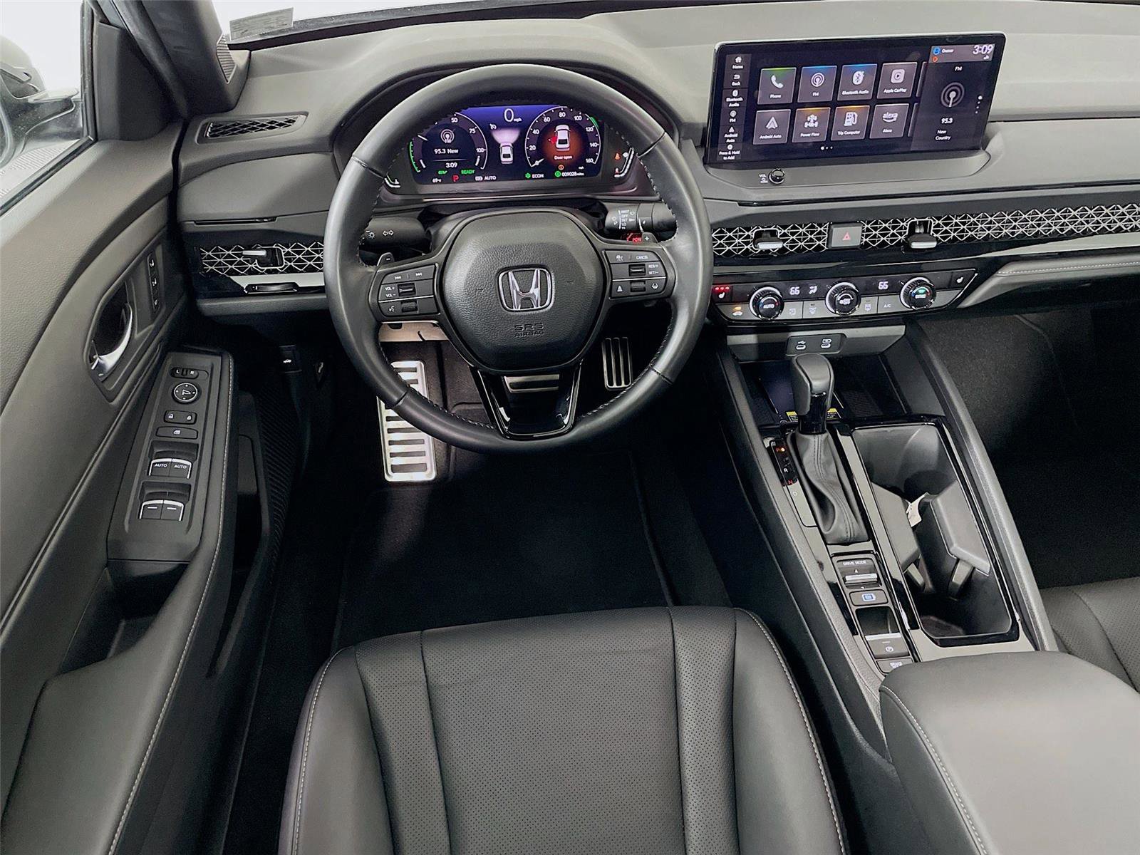 Used 2025 Honda Accord Sport image 26