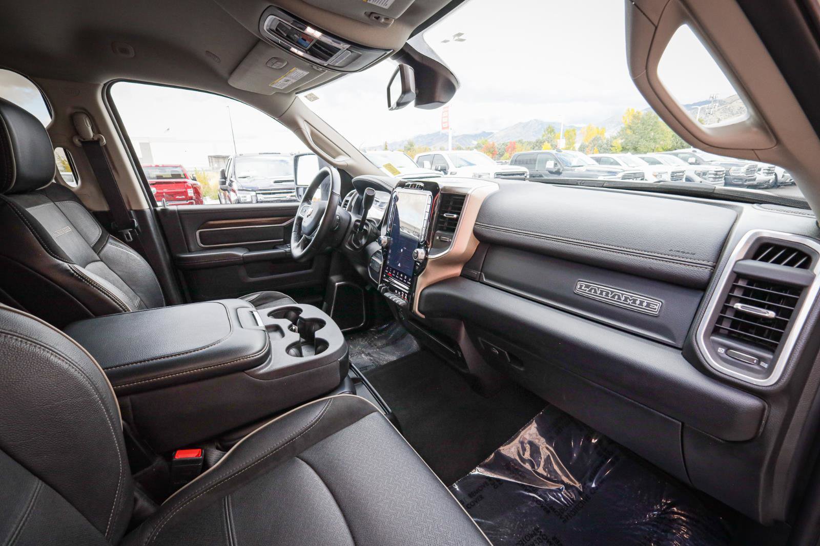 Used 2024 RAM 2500 Laramie image 22