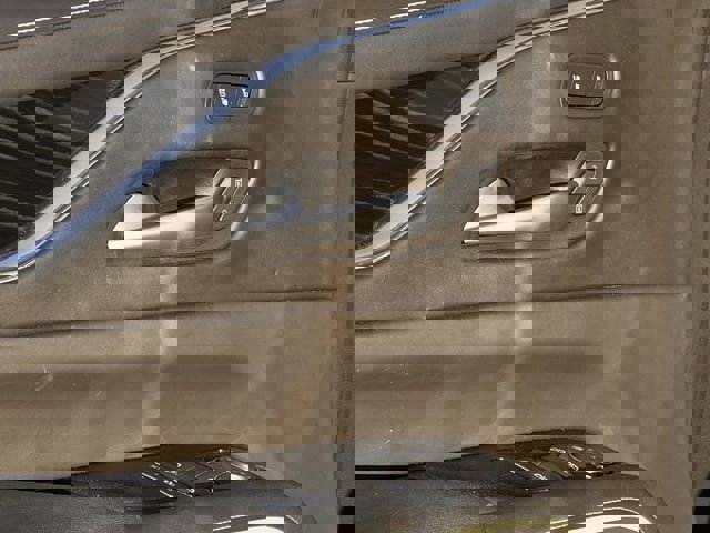 Certified 2024 Cadillac Escalade V w/ LPO, ONYX Package image 22